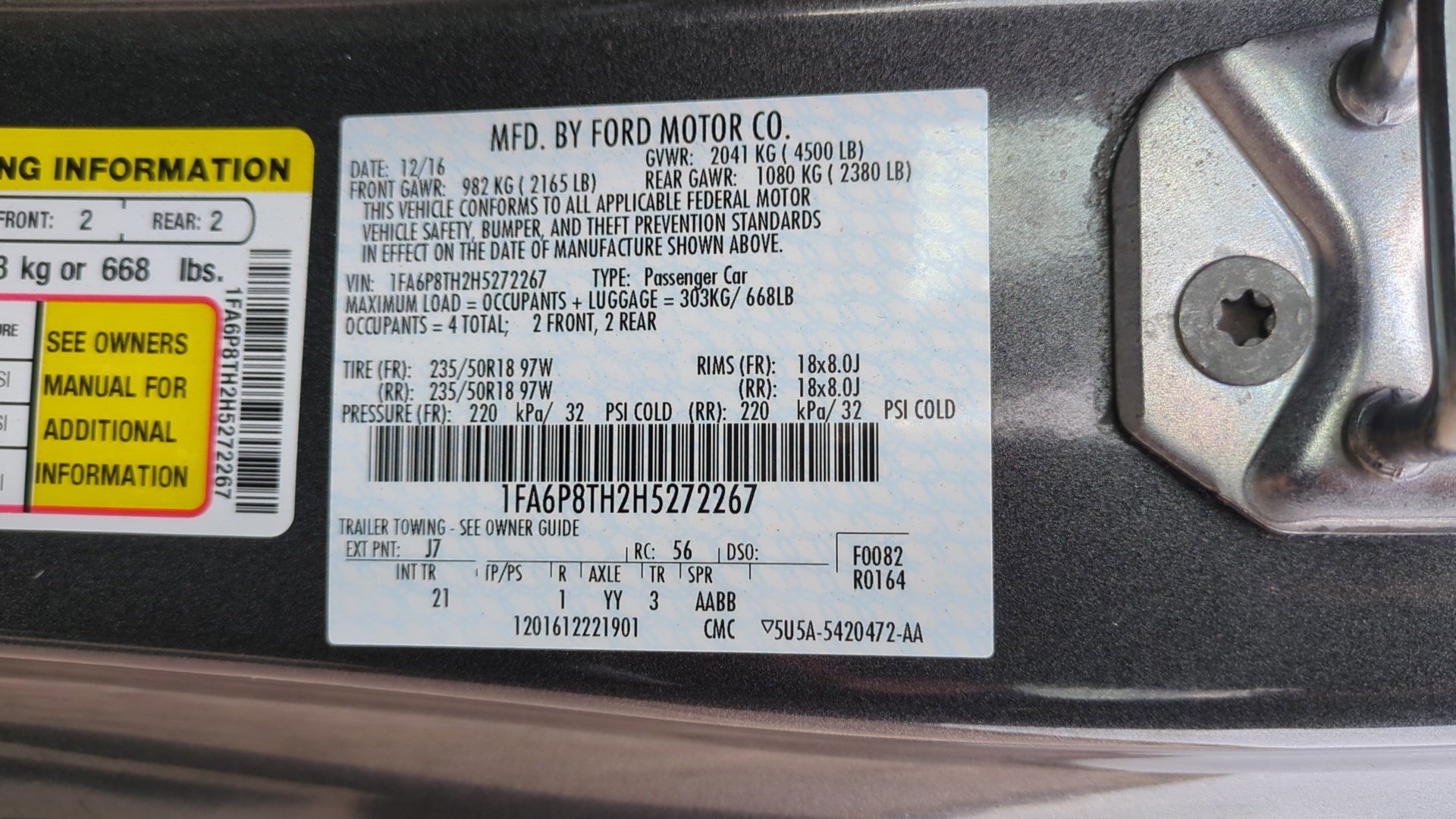 Used 2017 Ford Mustang Coupe image 31