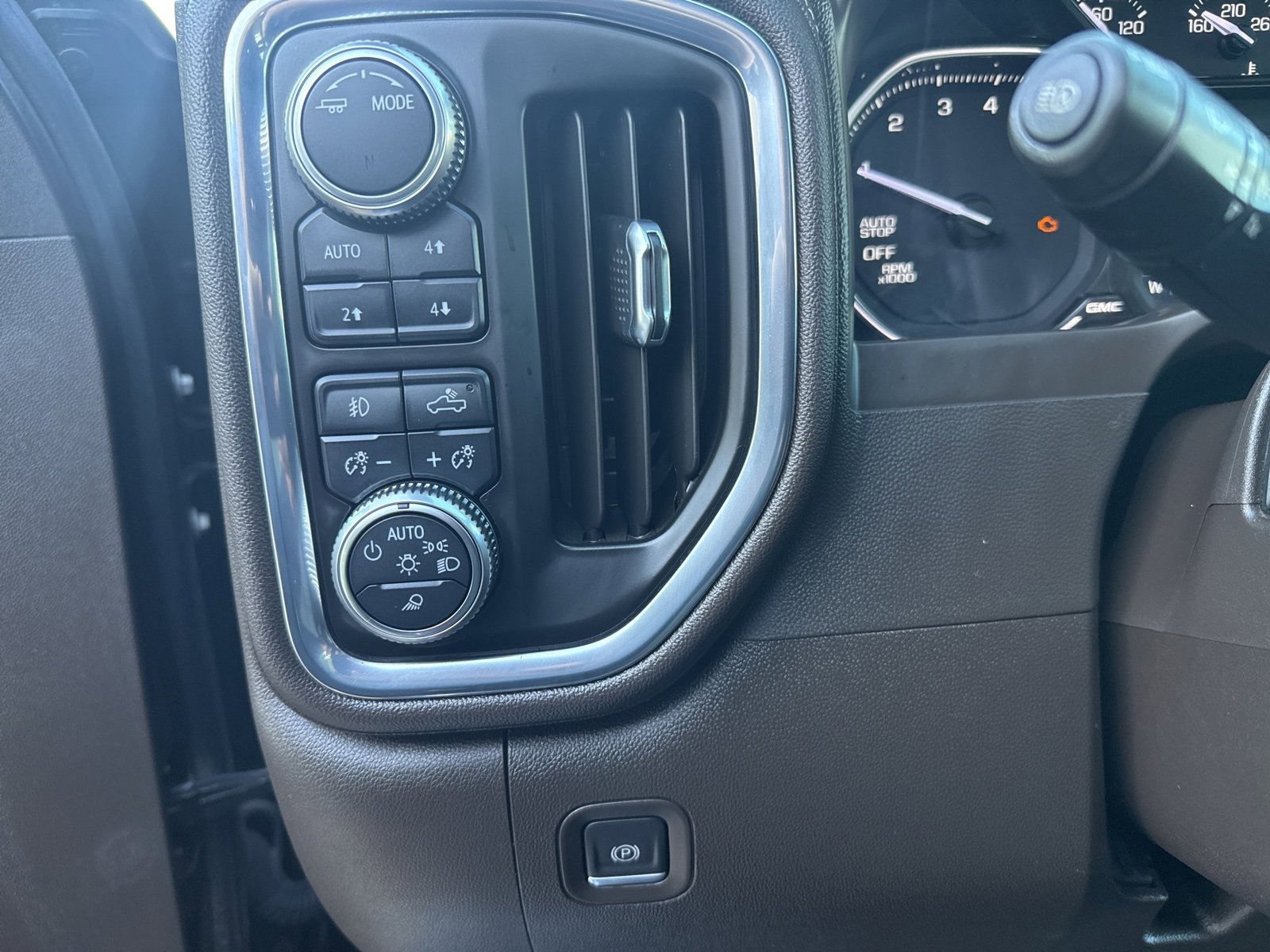 Used 2021 GMC Sierra 1500 SLT w/ SLT Premium Plus Package image 10