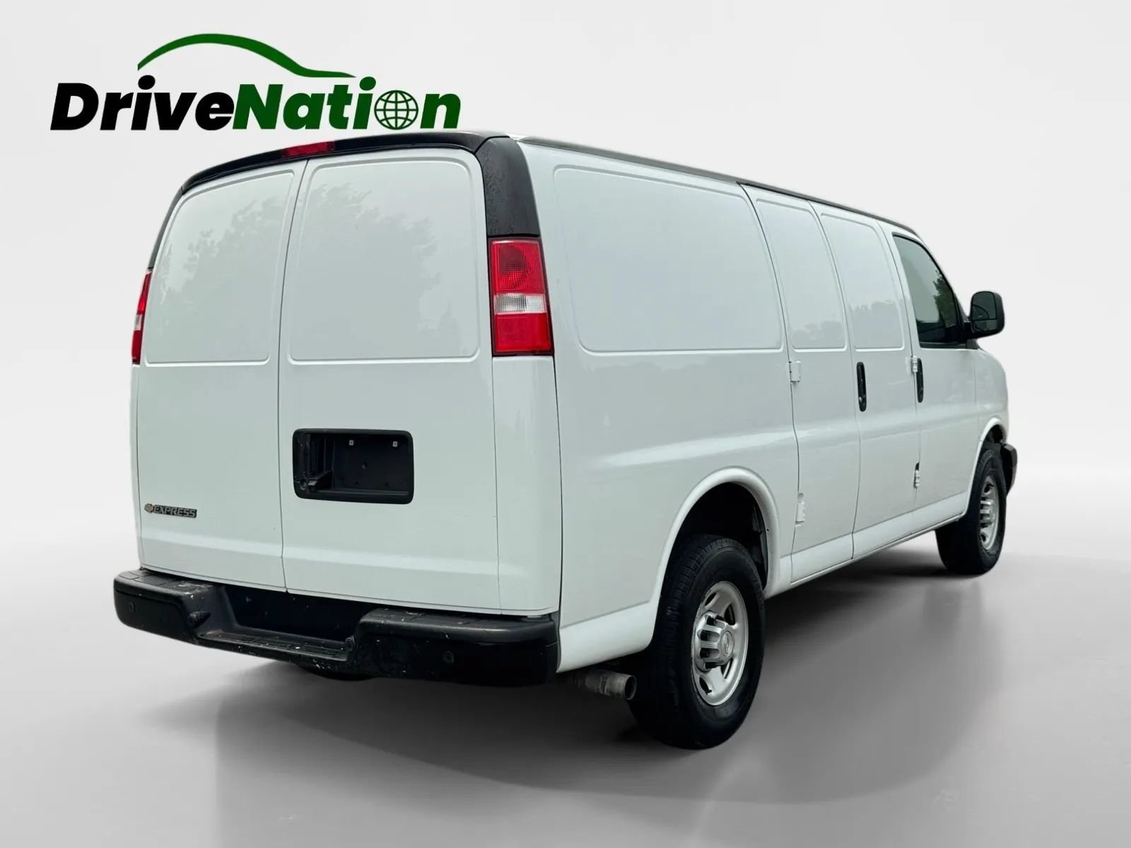 Used 2021 Chevrolet Express 2500 w/ Driver Convenience Package RWD image 5