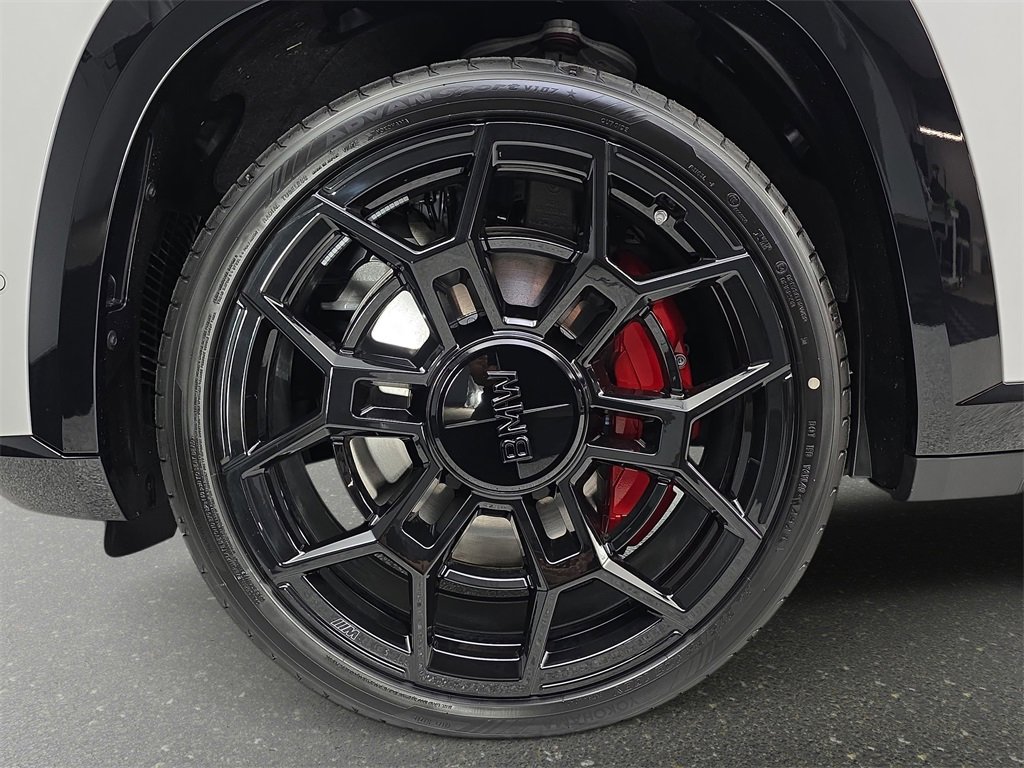 New 2026 BMW XM Label Red image 31