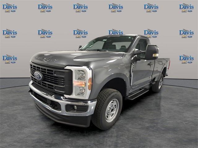 New 2025 Ford F250 XLT