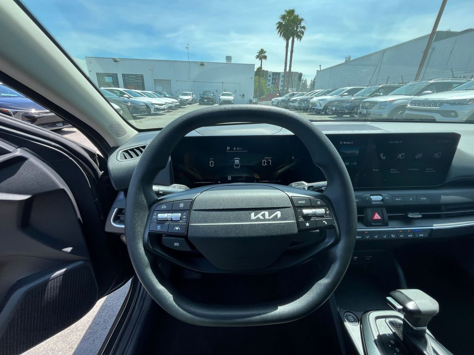 Used 2025 Kia K4 FWD image 33
