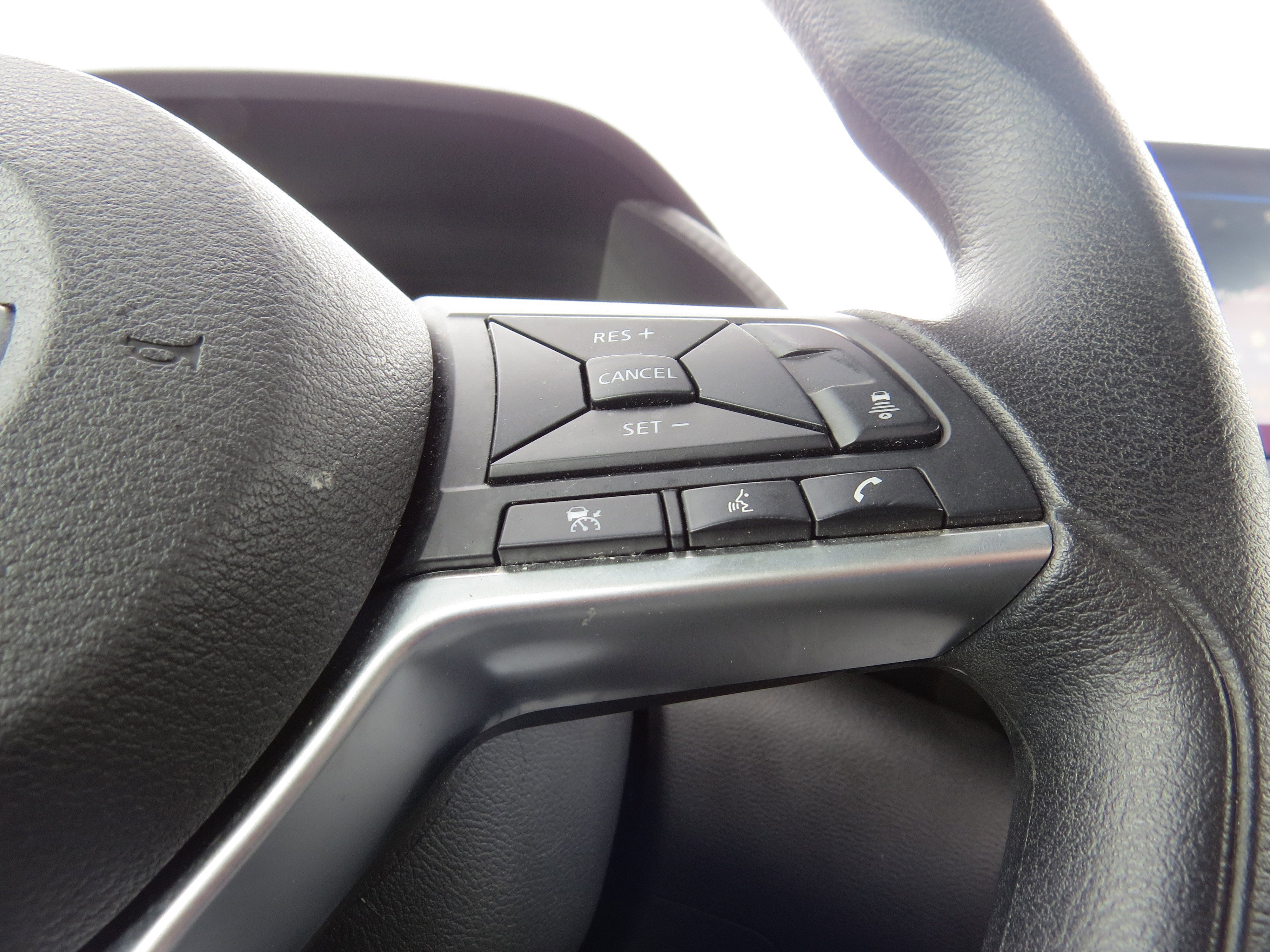 Used 2023 Nissan Sentra SV image 16