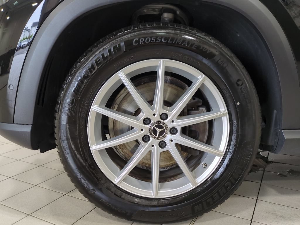Used 2025 Mercedes-Benz GLE 350 4MATIC image 28