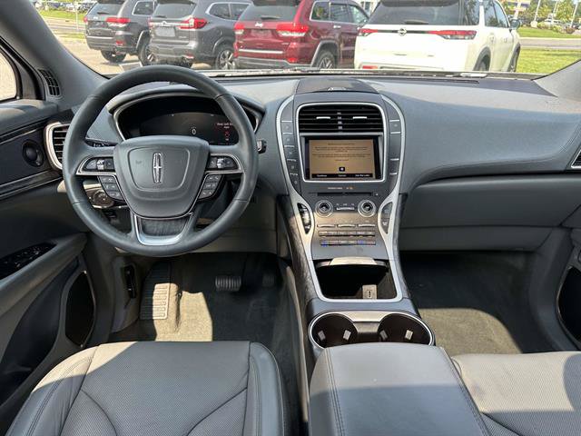Used 2019 Lincoln Nautilus Reserve w/ Driver Assistance Package AWD/4WD image 12