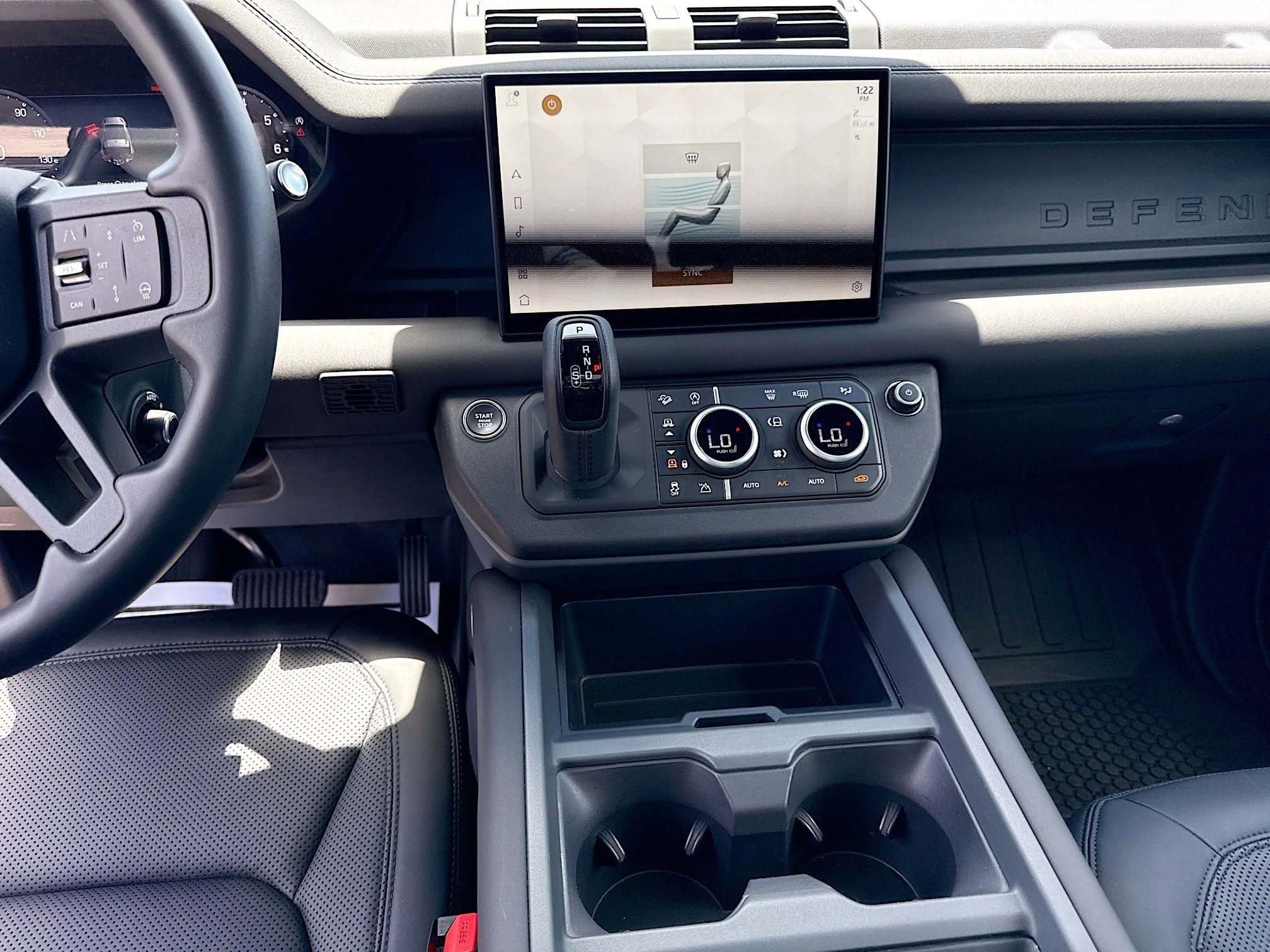 Certified 2025 Land Rover Defender 90 S AWD/4WD image 19