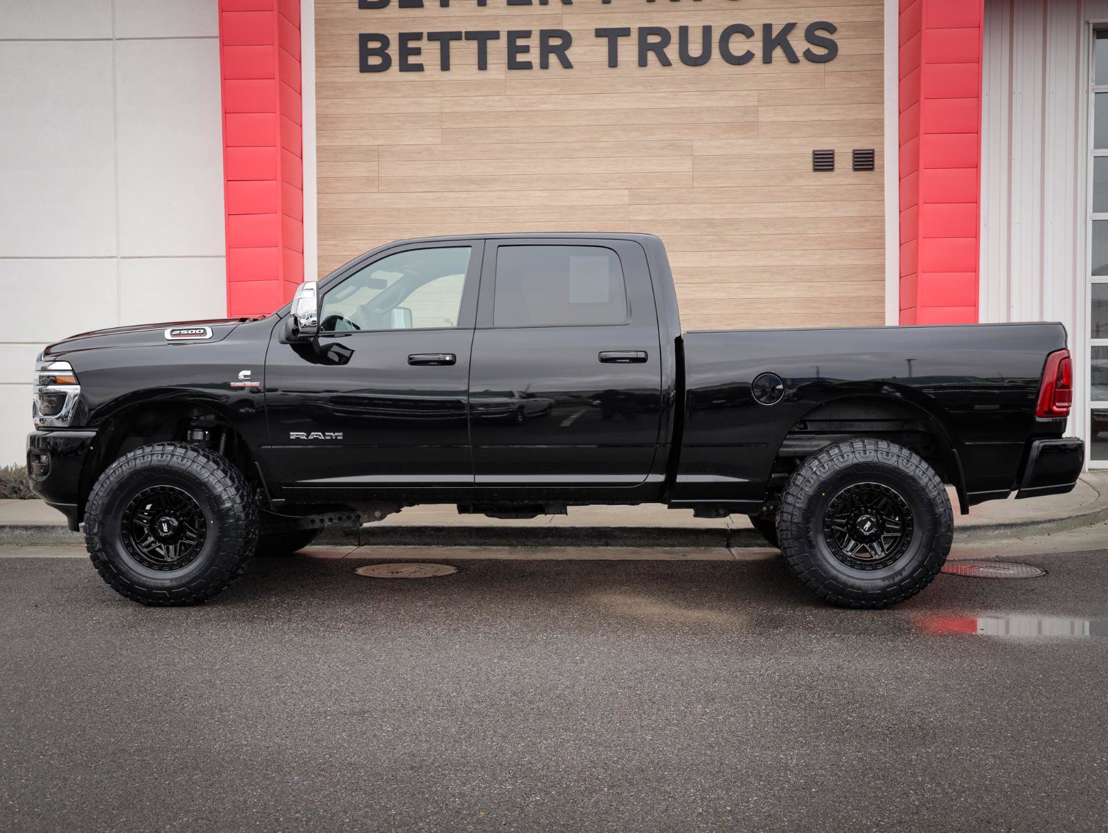 Used 2026 RAM 2500 Laramie image 7