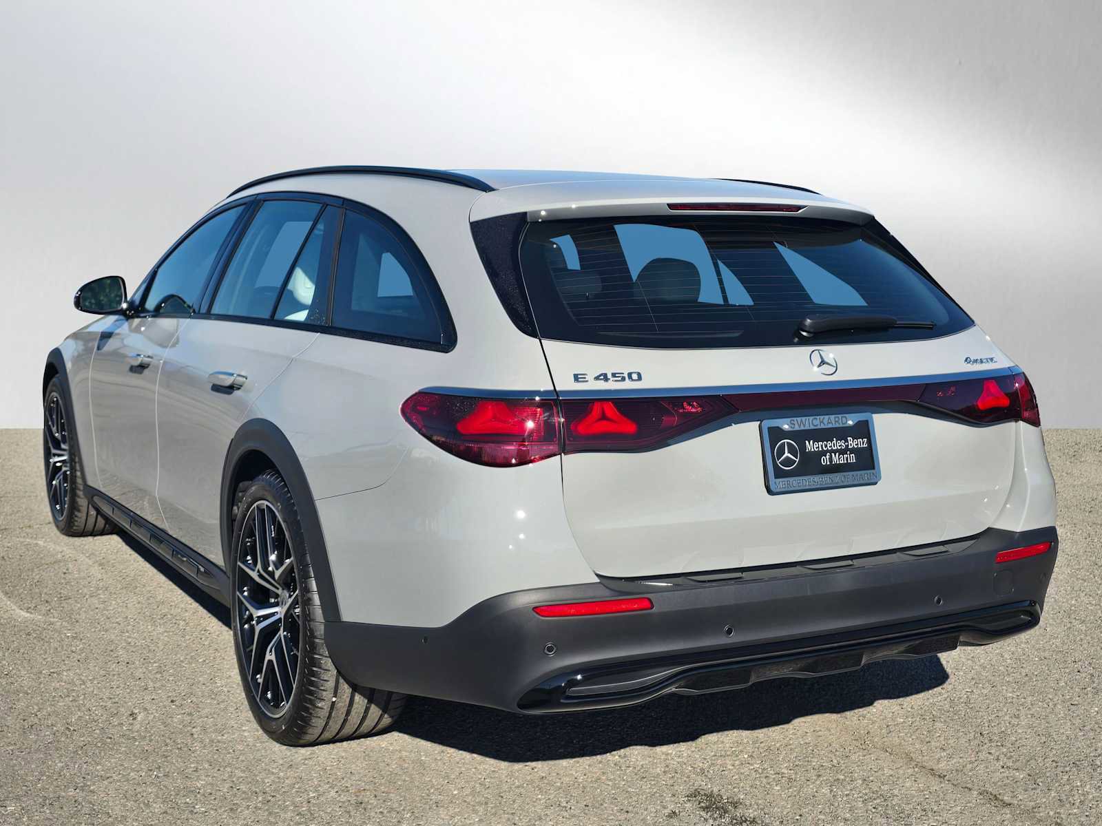 New 2026 Mercedes-Benz E 450 4MATIC All-Terrain Wagon image 5