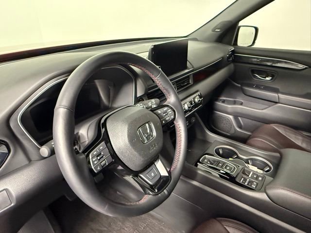 Used 2025 Honda Pilot Black Edition image 16
