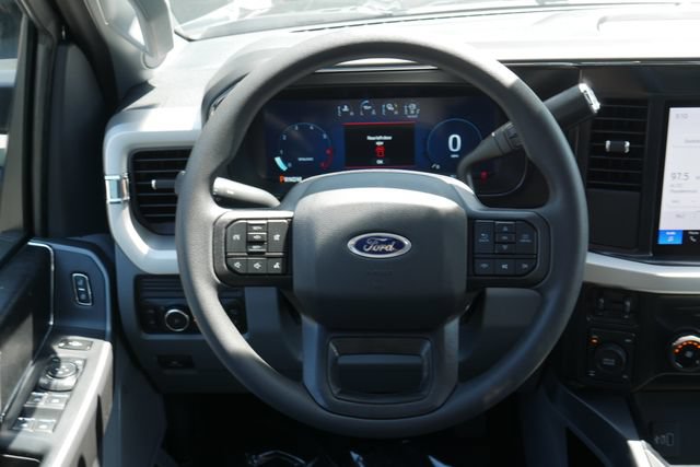 New 2026 Ford F350 XLT w/ XLT Premium Package AWD/4WD image 17