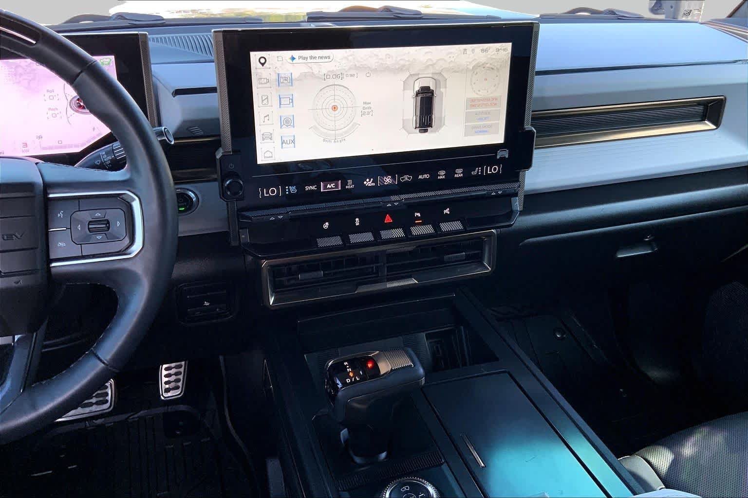 Used 2024 GMC Hummer EV 3X w/ LPO, Illumination Package AWD/4WD image 6