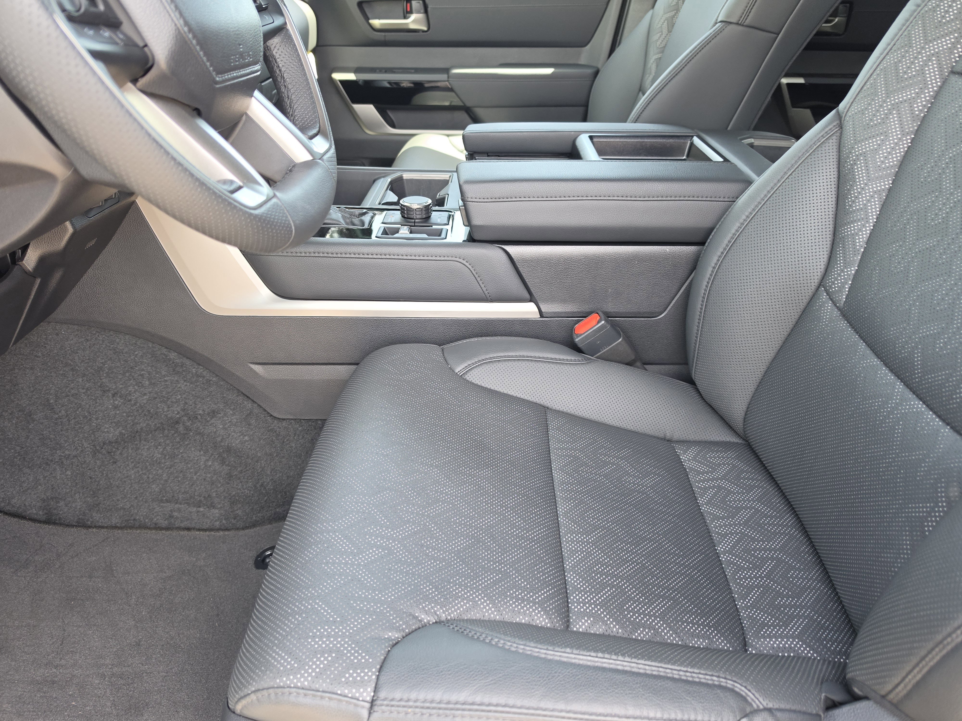 Certified 2025 Toyota Tundra Limited w/ TRD Off-Road Package image 9