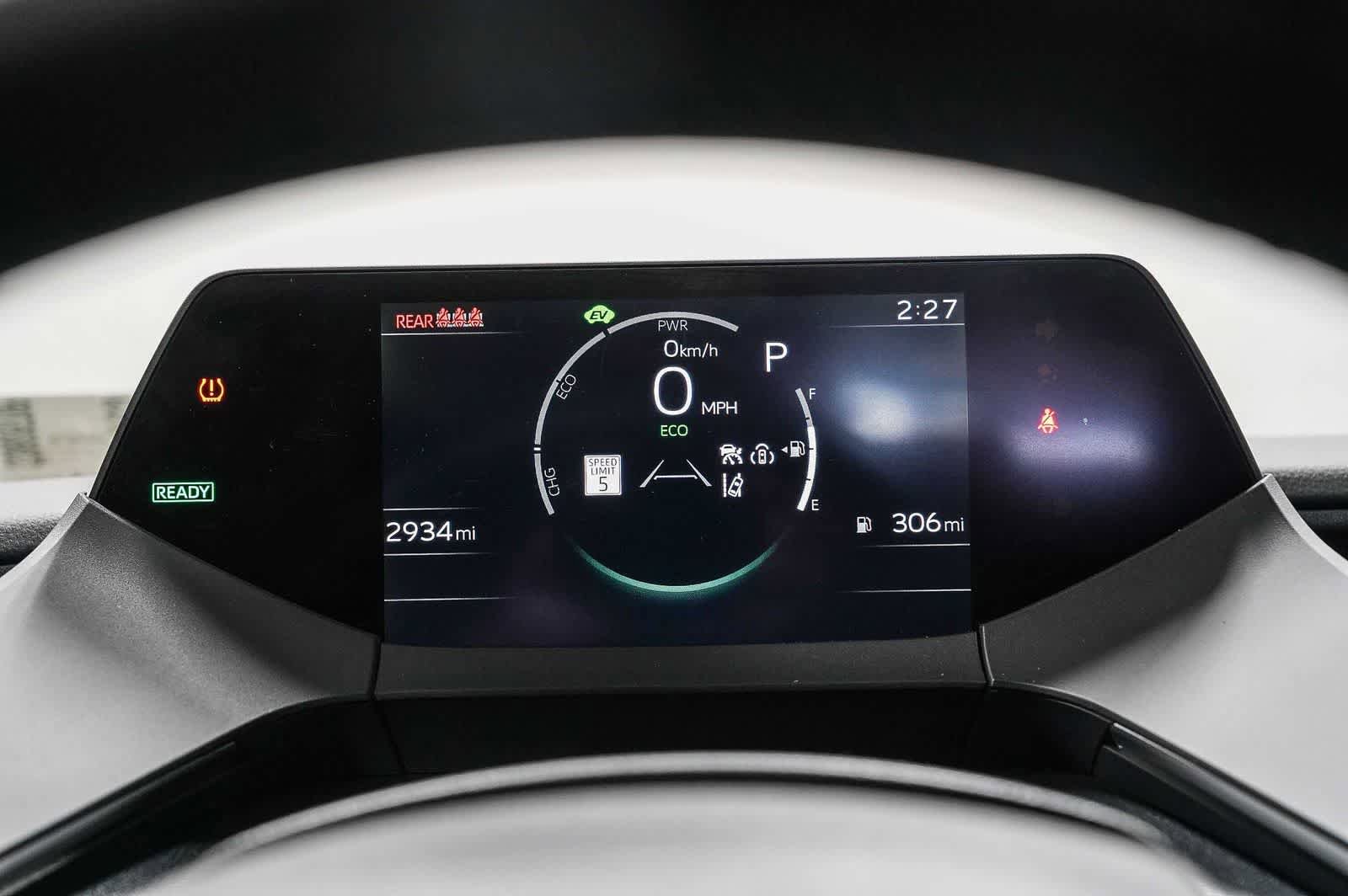 Used 2025 Toyota Prius LE FWD image 24