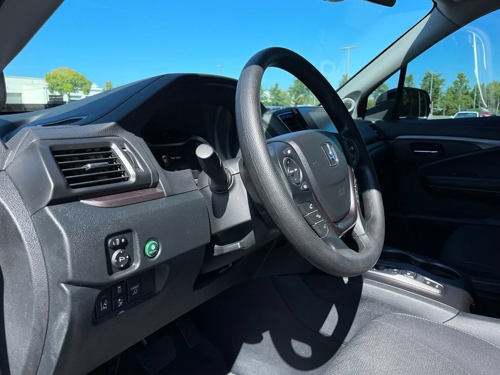 Certified 2023 Honda Ridgeline Sport image 27