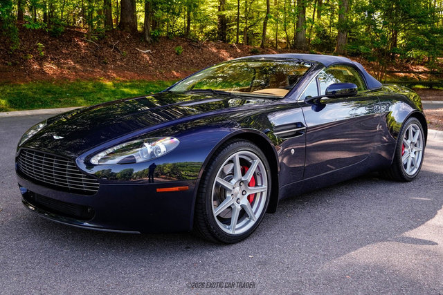 Used 2008 Aston Martin V8 Vantage Roadster RWD image 19