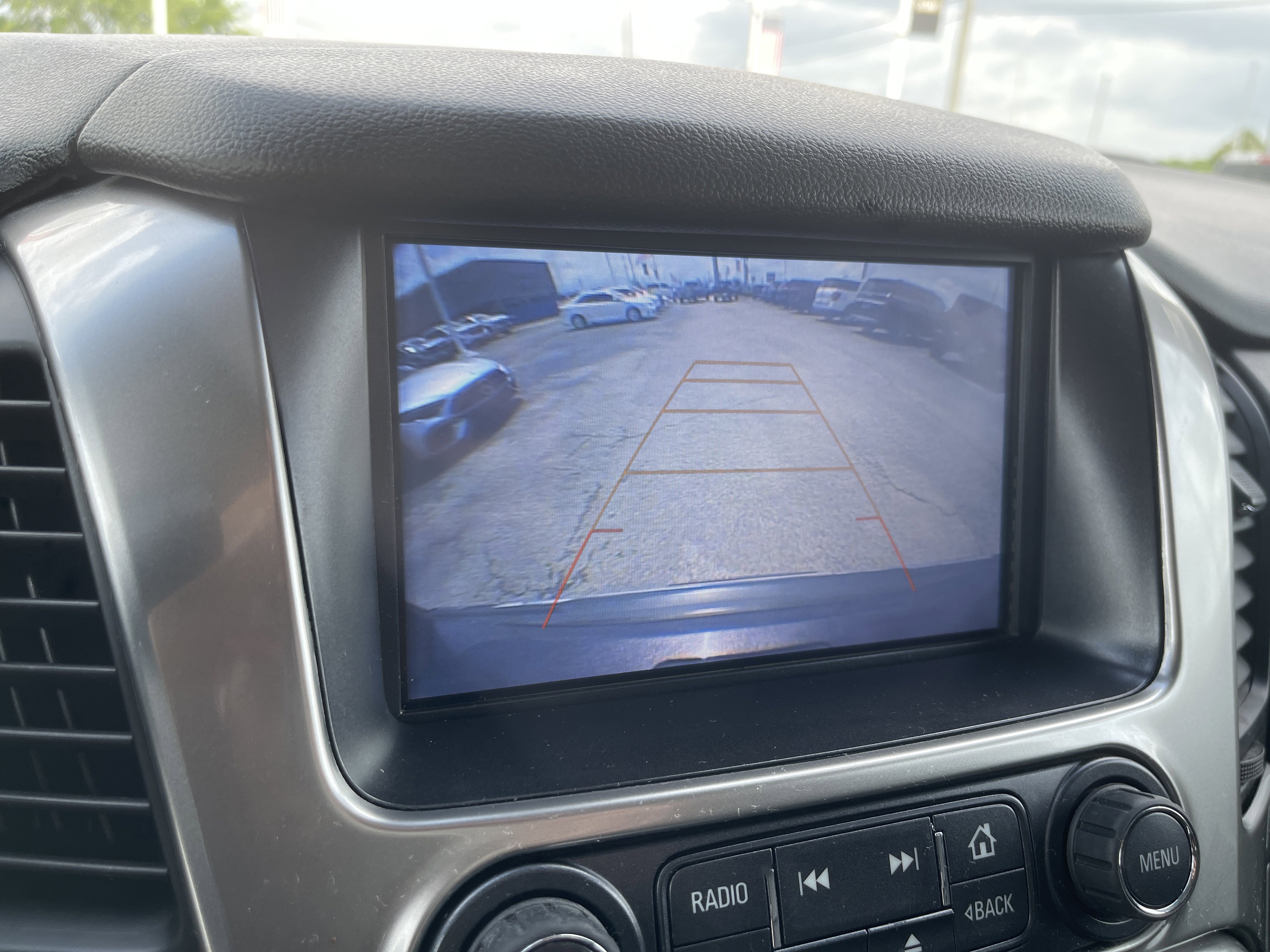 Used 2018 Chevrolet Tahoe Premier RWD image 25