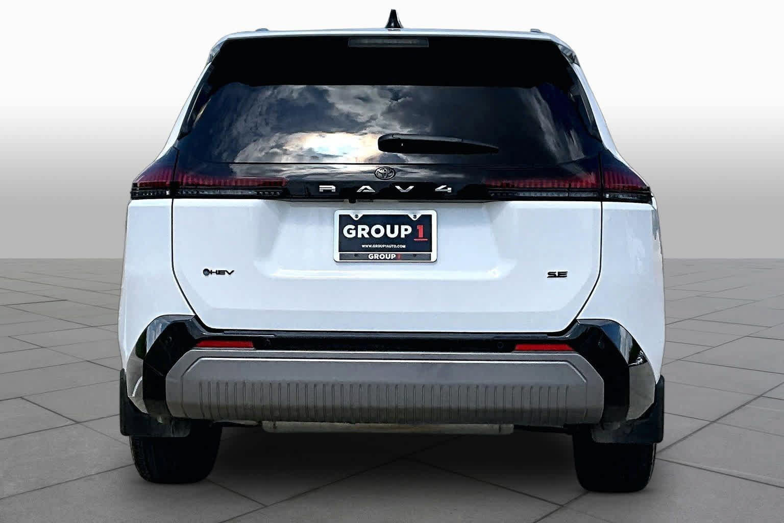 Used 2026 Toyota RAV4 SE FWD image 5