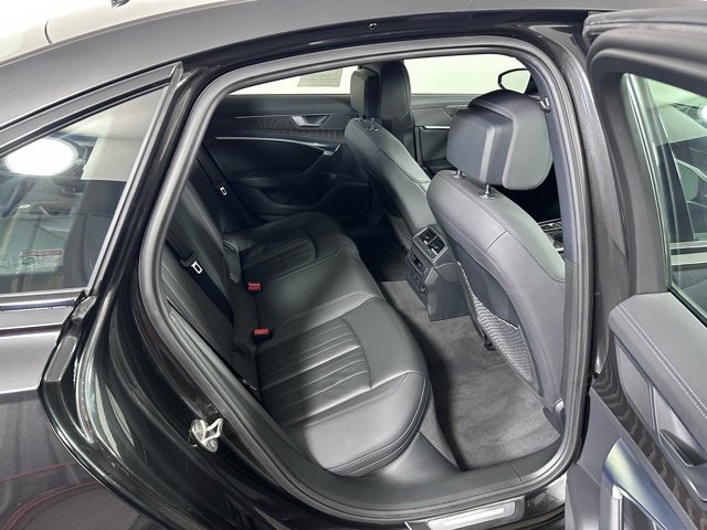 Used 2021 Audi A6 2.0T Premium image 12