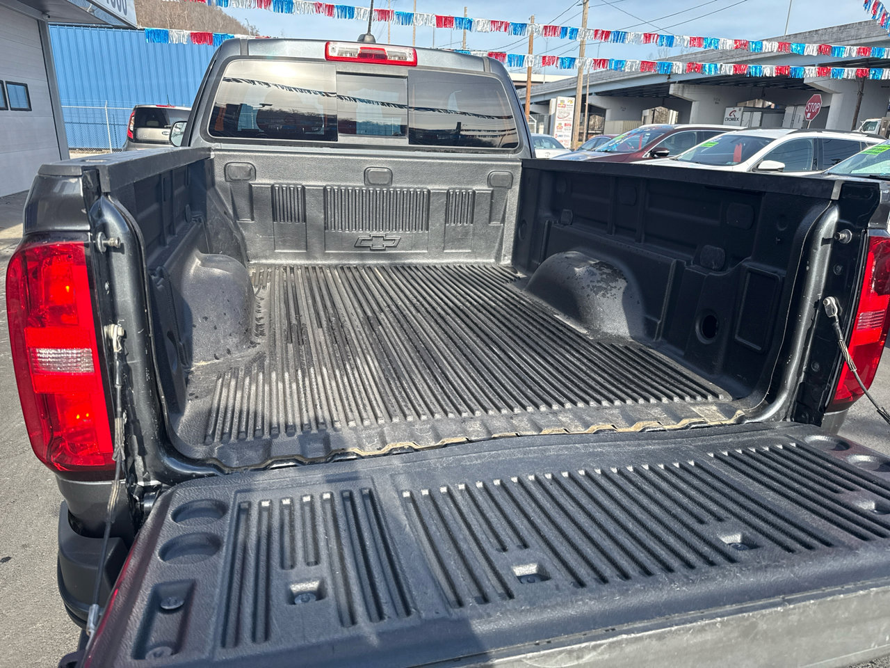 Used 2016 Chevrolet Colorado LT w/ LT Convenience Package image 5
