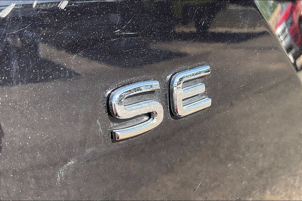 Used 2025 Volkswagen Atlas SE FWD image 8