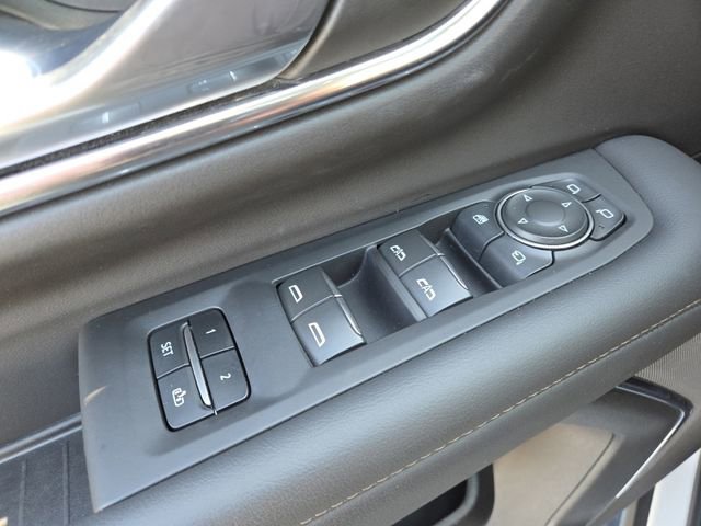 Used 2024 Chevrolet Tahoe High Country image 11