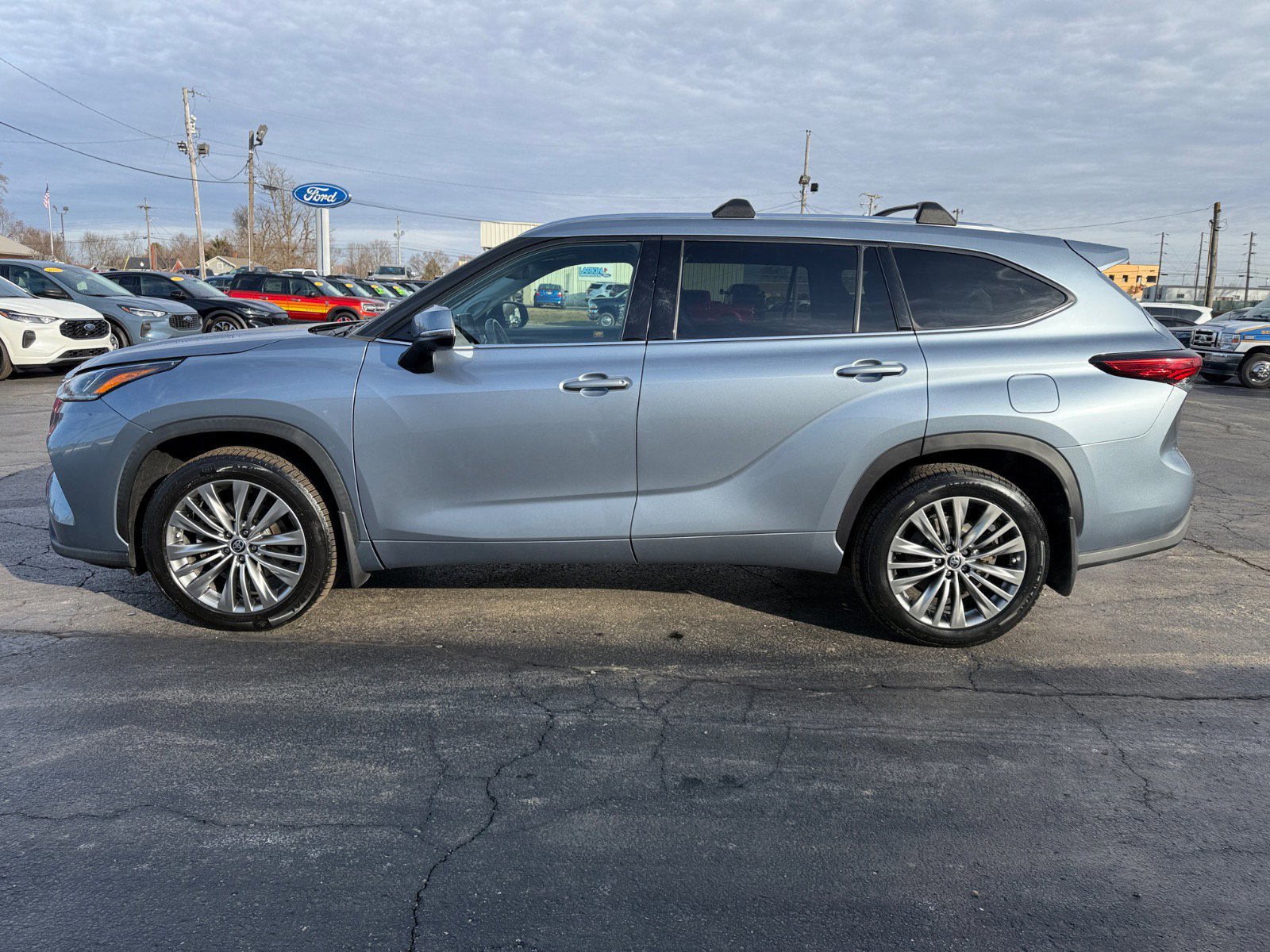 Used 2020 Toyota Highlander Platinum image 6