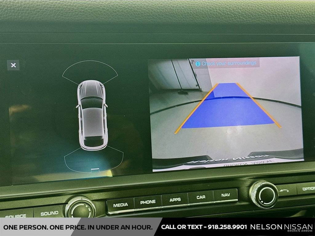 Used 2020 Porsche Macan image 14