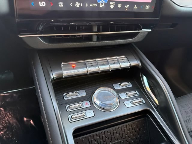 New 2026 Lincoln Nautilus Reserve AWD/4WD image 19