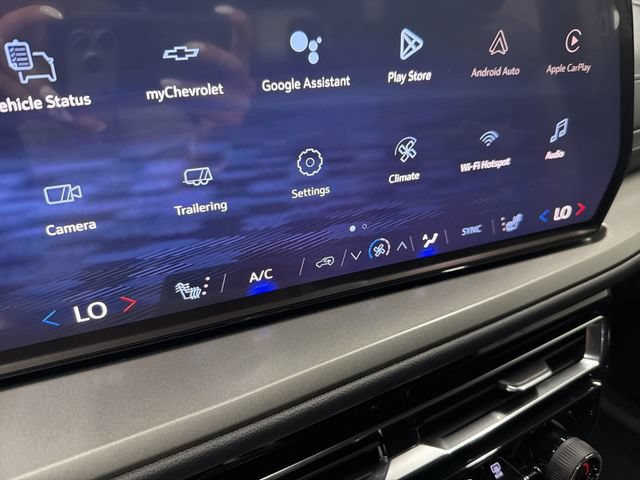 New 2026 Chevrolet Traverse LT w/ Driver Confidence Package FWD image 32