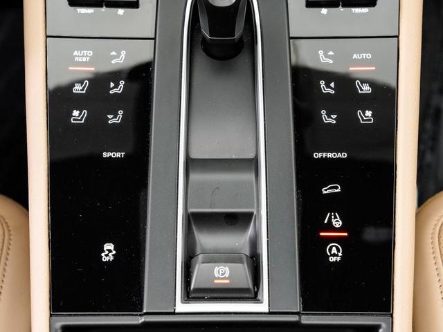 Certified 2026 Porsche Macan AWD/4WD image 21