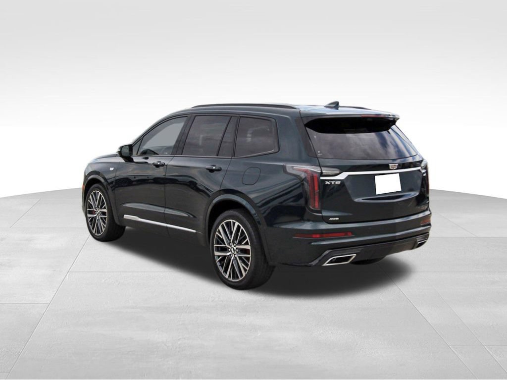 Certified 2024 Cadillac XT6 Sport w/ Technology Package AWD/4WD image 4