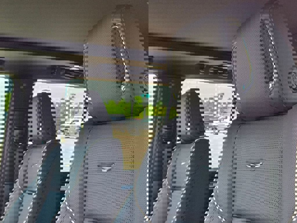 New 2026 Cadillac Escalade Luxury w/ LPO, Floor Liner Package image 12