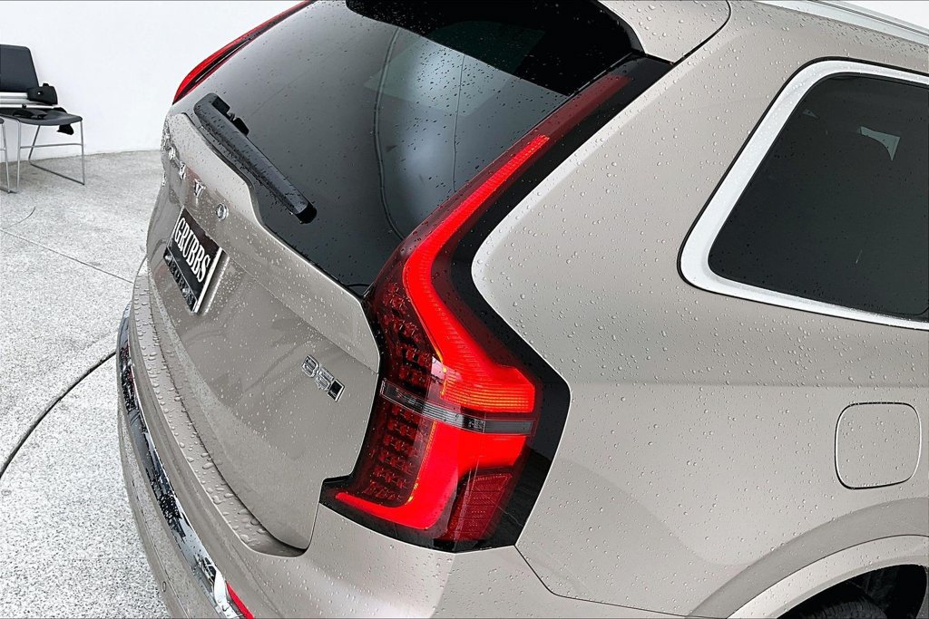 New 2026 Volvo XC90 B5 Plus AWD/4WD image 35