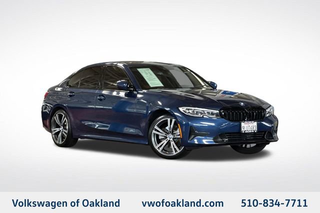 Used 2022 BMW 330i Sedan w/ Driving Assistance Package RWD image 1