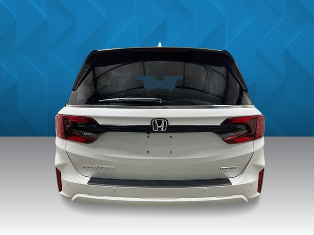 New 2026 Honda Odyssey Touring image 4