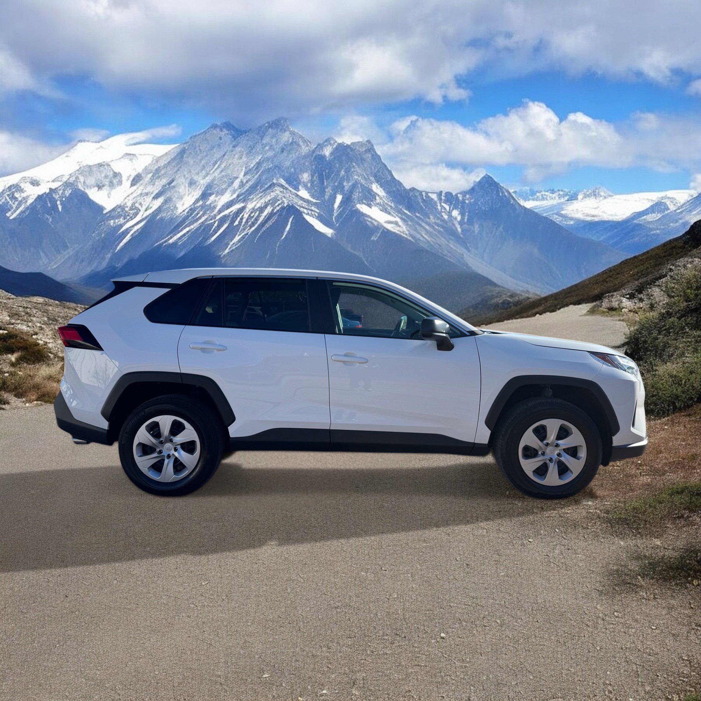 Certified 2025 Toyota RAV4 LE AWD/4WD image 6