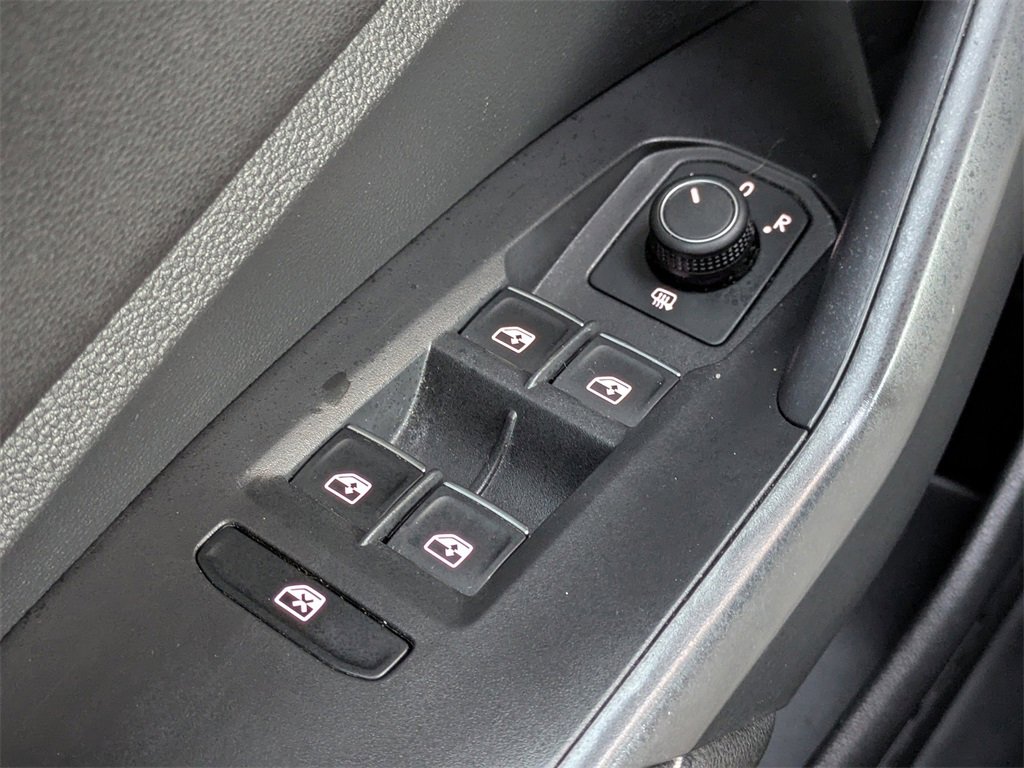 Certified 2024 Volkswagen Jetta SE image 23