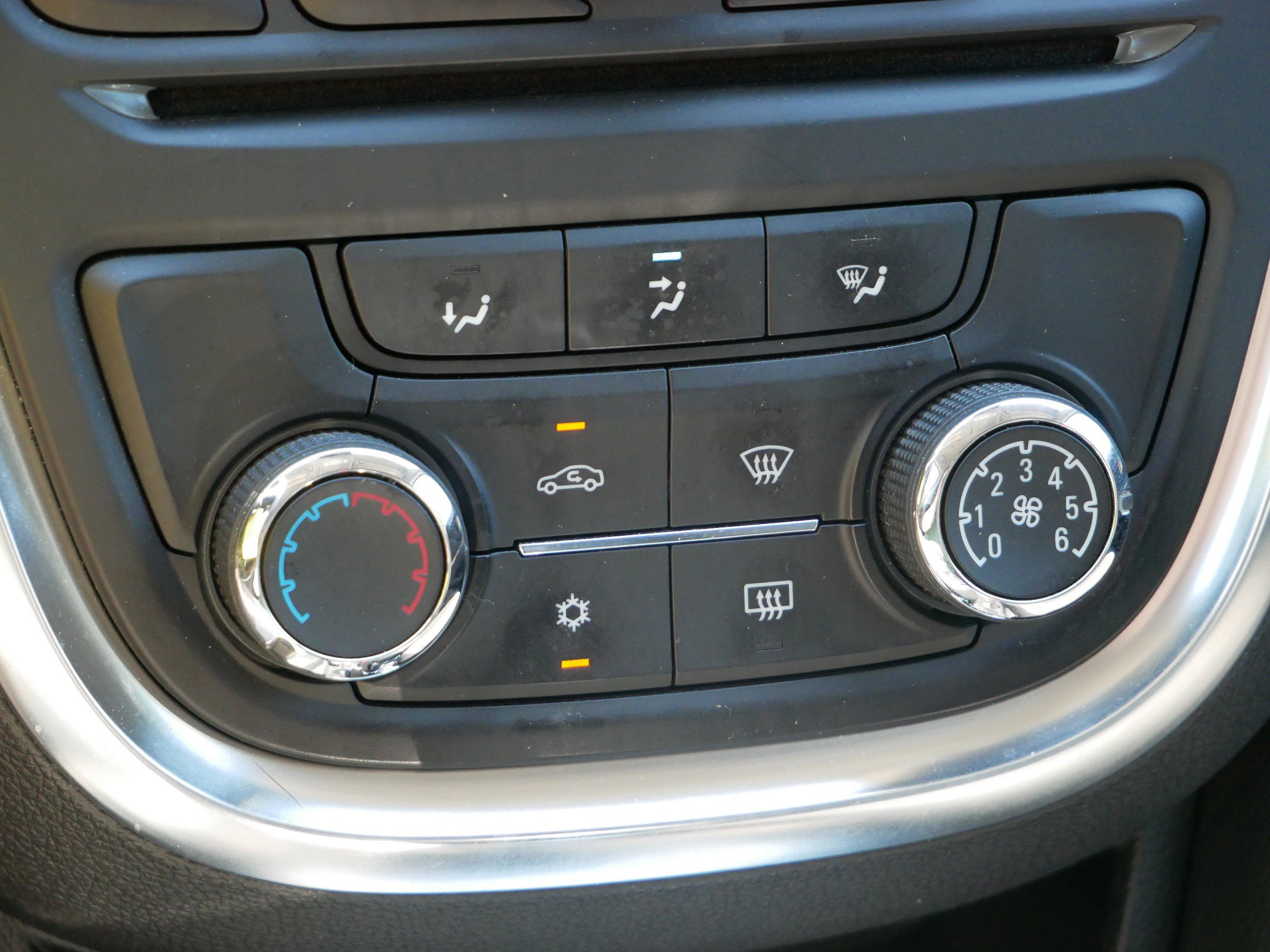 Used 2016 Buick Encore FWD image 22