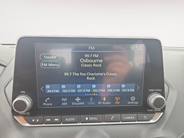 Used 2022 Nissan Sentra SV image 22