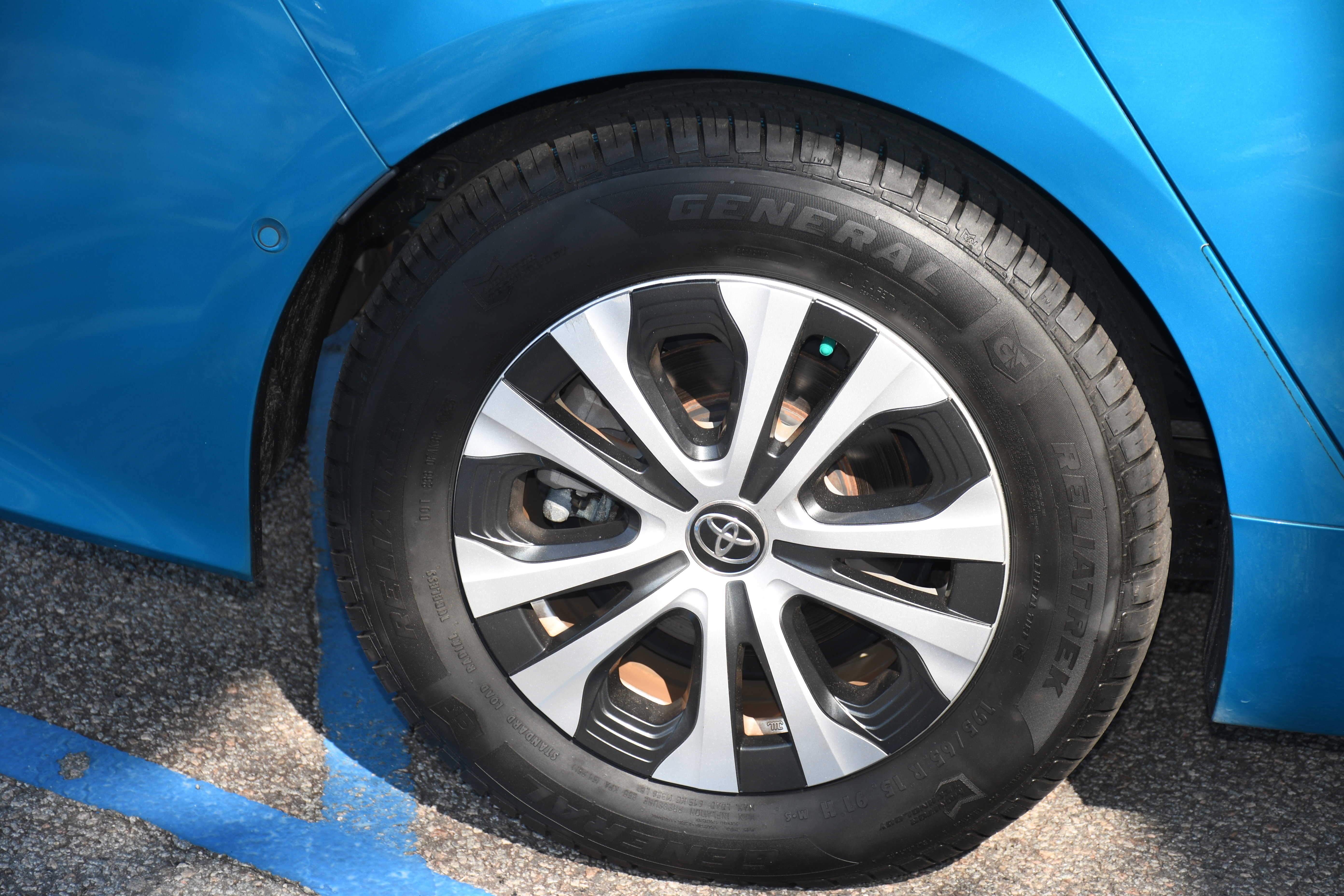 Certified 2021 Toyota Prius Prime Limited image 21