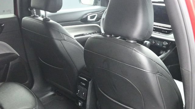 Used 2025 Jeep Compass Limited AWD/4WD image 11