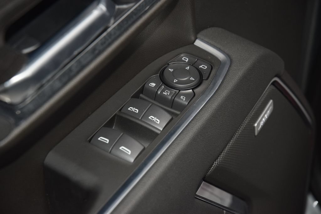 Used 2022 Chevrolet Silverado 1500 LTZ AWD/4WD image 58
