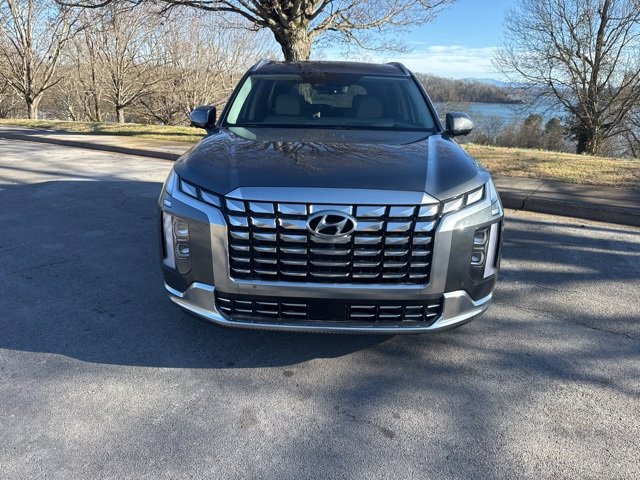 Used 2024 Hyundai Palisade Calligraphy image 2