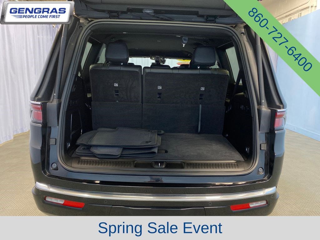 Used 2023 Jeep Wagoneer 4WD w/ Convenience Group I image 35