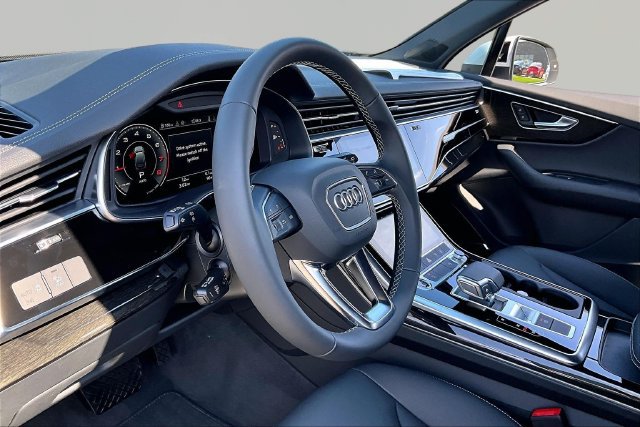 New 2026 Audi Q7 2.0T Premium AWD/4WD image 11