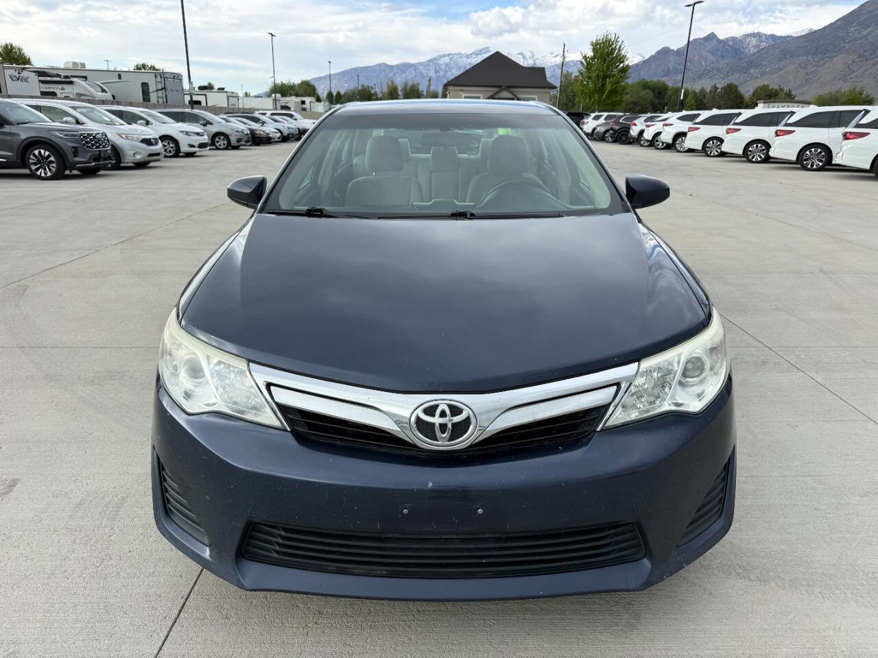 Used 2014 Toyota Camry LE FWD image 8