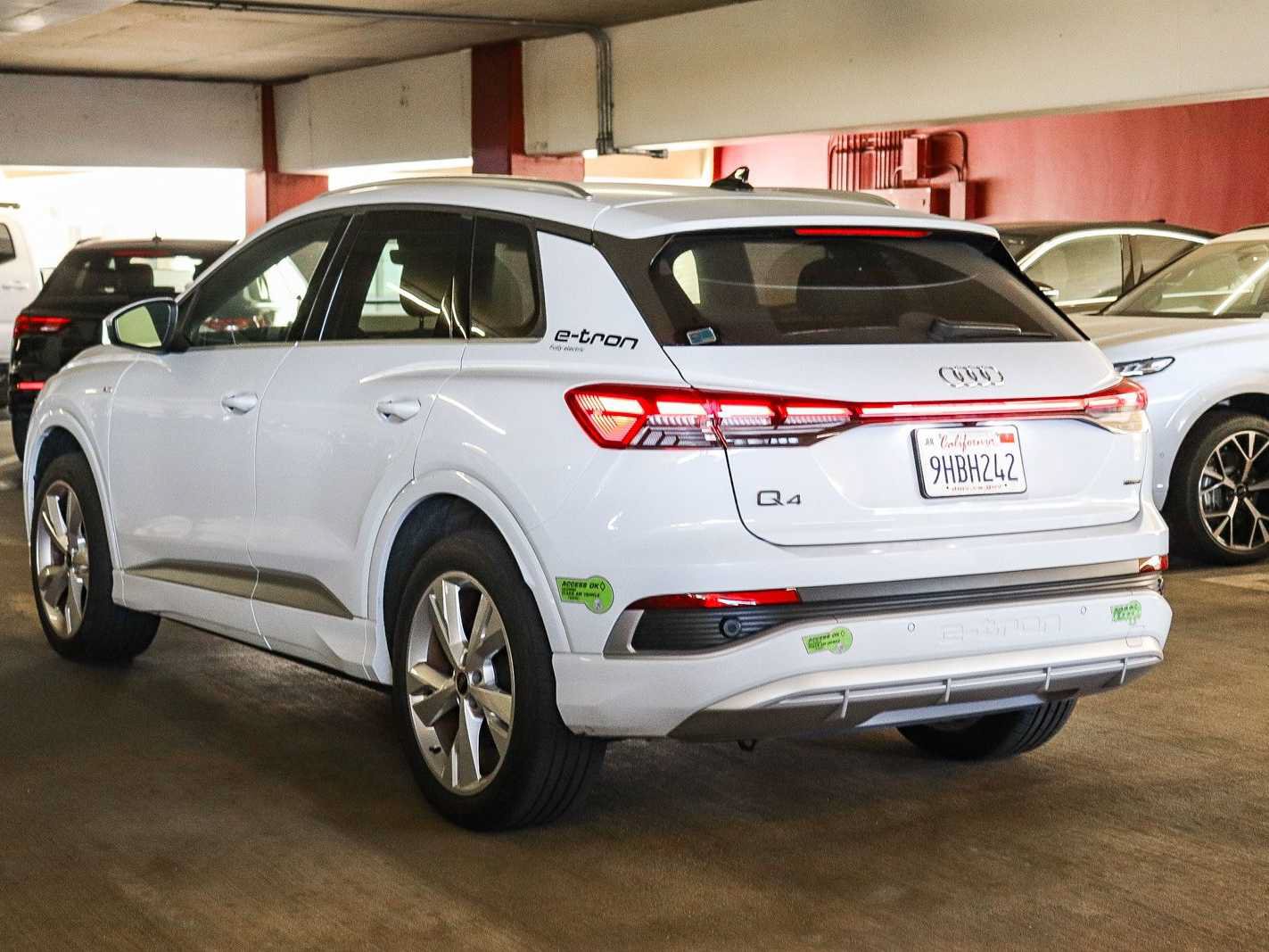 Used 2023 Audi Q4 e-tron Premium w/ Convenience Package AWD/4WD image 2