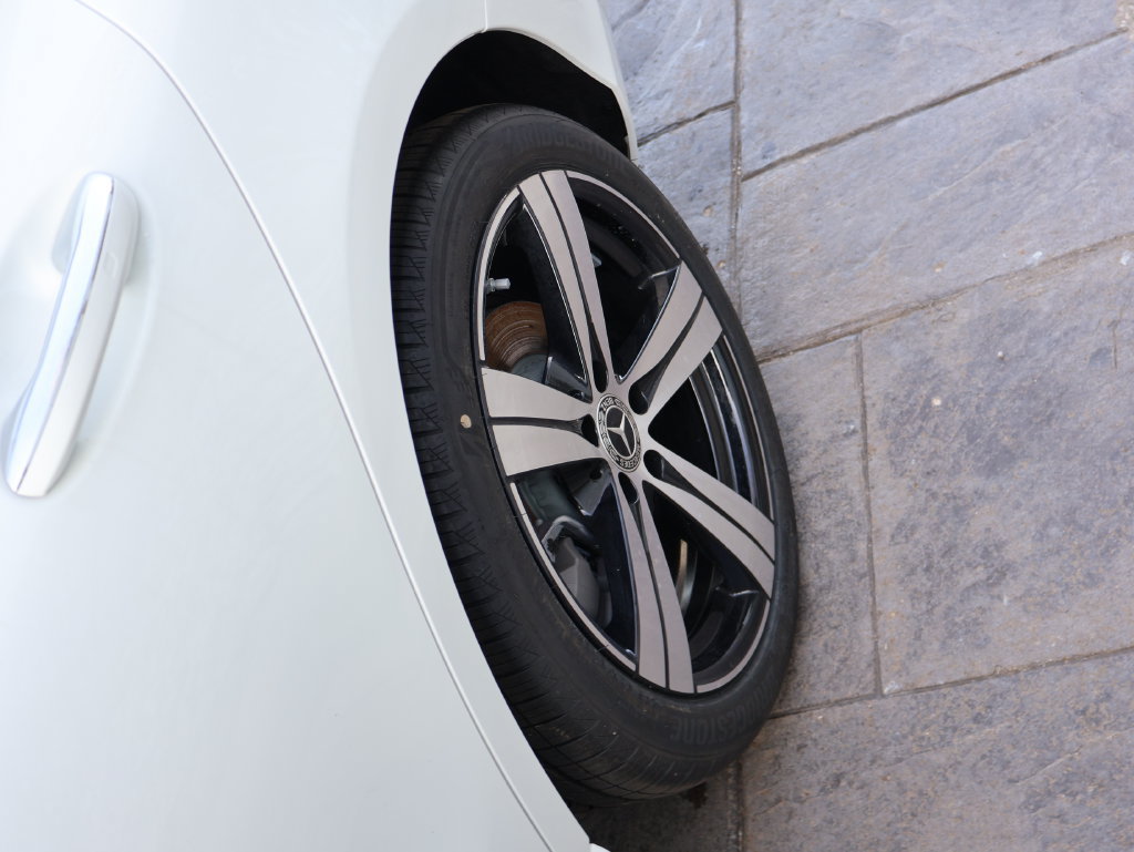 Certified 2026 Mercedes-Benz C 300 4MATIC Sedan image 41