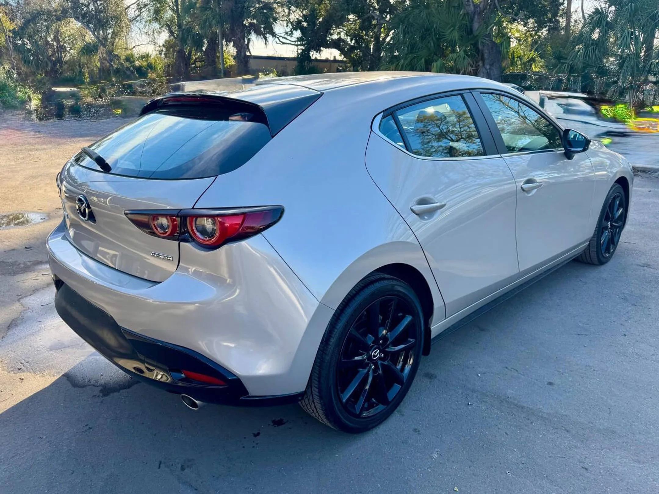 Used 2024 MAZDA MAZDA3 s FWD image 4