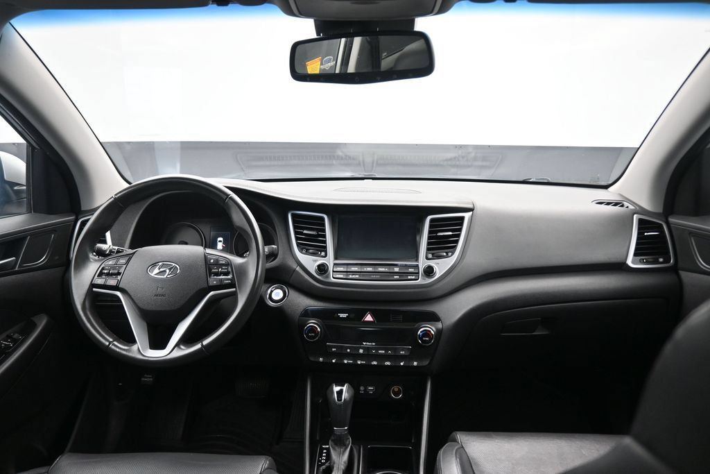 Used 2016 Hyundai Tucson Limited w/ Option Group 03 AWD/4WD image 38